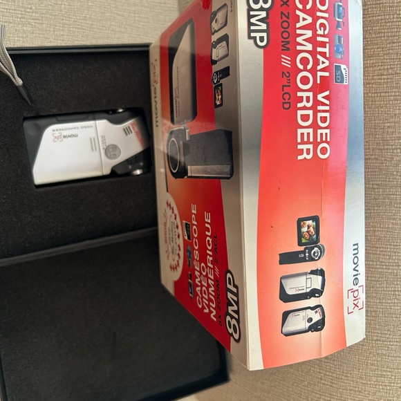 Video recorder camera never used, small easy to handle - Picture 1 of 3